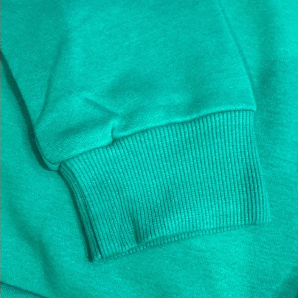 NWT Lucky Shamrock St. Paddy’s Soft Embellished Crewneck Sweatshirt Green Small